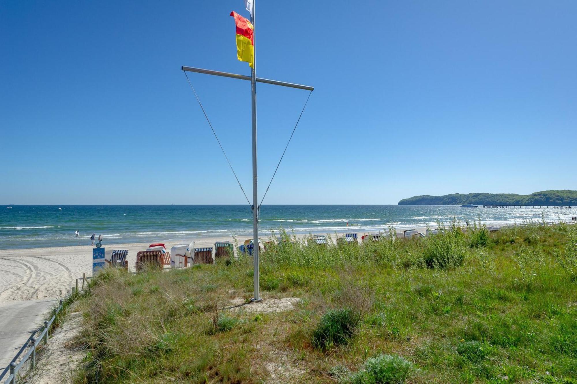 Seitlicher Meerblick, Nur 50 Meter Zum Strand ビンツ エクステリア 写真